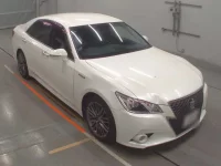 Toyota CROWN лот № 30048 оценка 4  с аукциона в Японии 4