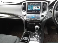 Toyota CROWN лот № 30048 оценка 4  с аукциона в Японии 8