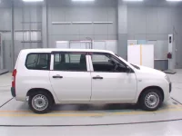 Toyota PROBOX лот № 30065 оценка 4  с аукциона в Японии 2