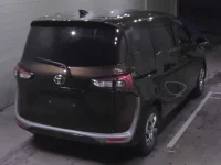 Toyota SIENTA лот № 3052 оценка 4  с аукциона в Японии 1