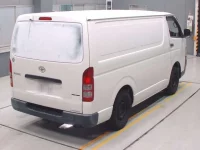 Toyota HIACE VAN лот № 30071 оценка 3.5  с аукциона в Японии 1