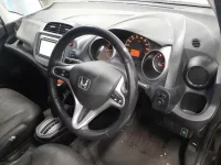 Honda FIT лот № 10355 оценка 3  с аукциона в Японии 6