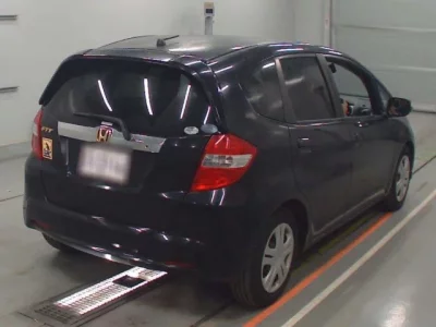 Honda FIT  с аукциона в Японии