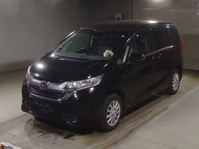 Honda FREED  с аукциона в Японии