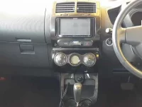 Toyota IST лот № 30077 оценка 3.5  с аукциона в Японии 8