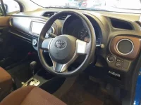 Toyota VITZ лот № 30078 оценка 3.5  с аукциона в Японии 6
