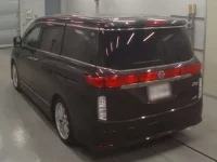 Nissan ELGRAND лот № 30062 оценка 4.5  с аукциона в Японии 5