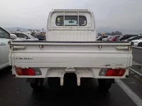 Mitsubishi MINICAB TRUCK лот № 5136 оценка 2  с аукциона в Японии 8
