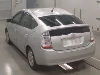 Toyota PRIUS лот № 30066 оценка 3.5  с аукциона в Японии 5