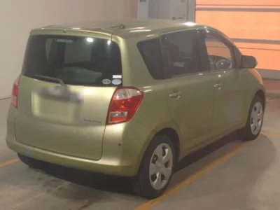 Toyota RACTIS  с аукциона в Японии