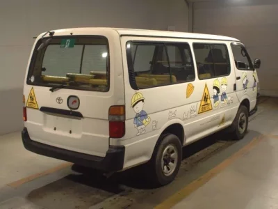 Toyota HIACE  с аукциона в Японии