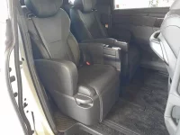 Toyota ALPHARD лот № 30094 оценка 5  с аукциона в Японии 9