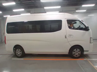 Nissan CARAVAN  с аукциона в Японии