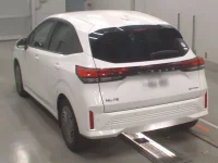 Nissan NOTE лот № 30075 оценка 6  с аукциона в Японии 5