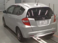 Honda FIT лот № 30073 оценка 3.5  с аукциона в Японии 5
