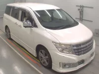 Nissan ELGRAND лот № 10391 оценка RA  с аукциона в Японии 4