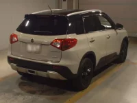 Suzuki ESCUDO лот № 22 оценка 4  с аукциона в Японии 1