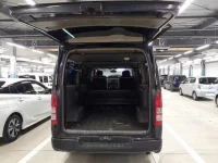 Toyota HIACE VAN лот № 30082 оценка 3.5  с аукциона в Японии 8