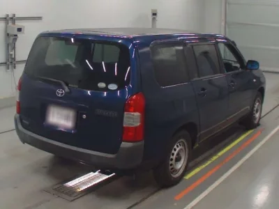 Toyota SUCCEED  с аукциона в Японии