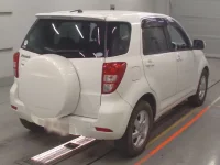 Toyota RUSH лот № 10403 оценка 3.5  с аукциона в Японии 1