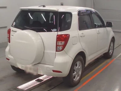 Toyota RUSH  с аукциона в Японии