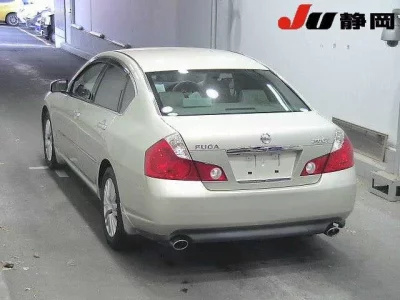 Nissan FUGA  с аукциона в Японии