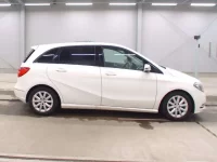 Mercedes-Benz B CLASS лот № 9010 оценка 4  с аукциона в Японии 2