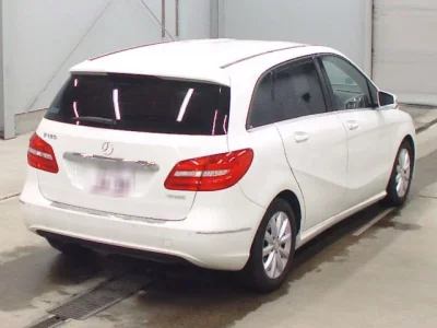 Mercedes-Benz B CLASS