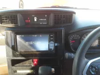 Toyota ROOMY лот № 30098 оценка 4  с аукциона в Японии 8