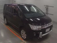 Mitsubishi DELICA D5 лот № 30097 оценка 3.5  с аукциона в Японии 4