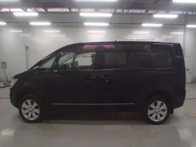 Mitsubishi DELICA D5  с аукциона в Японии