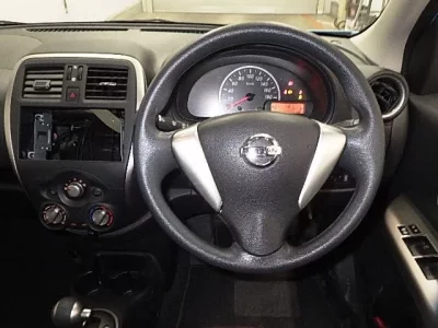 Nissan MARCH  с аукциона в Японии