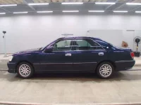 Toyota CROWN лот № 9027 оценка R  с аукциона в Японии 3