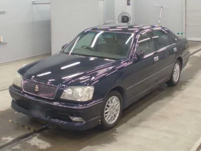 Toyota CROWN  с аукциона в Японии