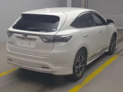Toyota HARRIER  с аукциона в Японии