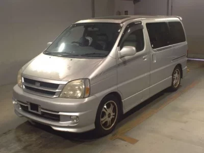 Toyota HIACE REGIUS