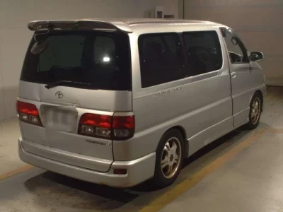 Toyota HIACE REGIUS