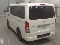 Toyota HIACE VAN лот № 30119 оценка 3  с аукциона в Японии 5