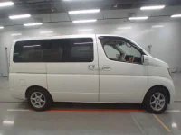 Nissan ELGRAND лот № 30121 оценка 4  с аукциона в Японии 2