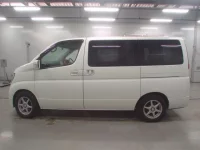 Nissan ELGRAND лот № 30121 оценка 4  с аукциона в Японии 3