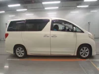 Toyota ALPHARD лот № 30124 оценка 4  с аукциона в Японии 2