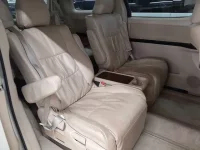 Toyota ALPHARD лот № 30124 оценка 4  с аукциона в Японии 9