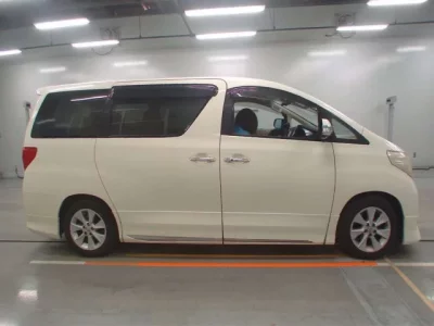 Toyota ALPHARD  с аукциона в Японии