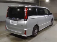 Toyota NOAH лот № 357 оценка R  с аукциона в Японии 1