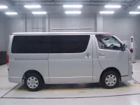 Toyota REGIUS ACE VAN лот № 30141 оценка 3  с аукциона в Японии 2