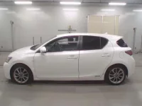 Lexus CT лот № 30128 оценка 3  с аукциона в Японии 3