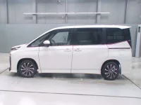 Toyota VOXY лот № 30152 оценка S  с аукциона в Японии 3