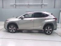 Lexus NX лот № 30153 оценка 4.5  с аукциона в Японии 3