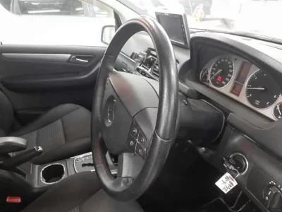 Mercedes-Benz B CLASS