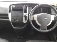 Nissan SERENA лот № 30158 оценка 4  с аукциона в Японии 8